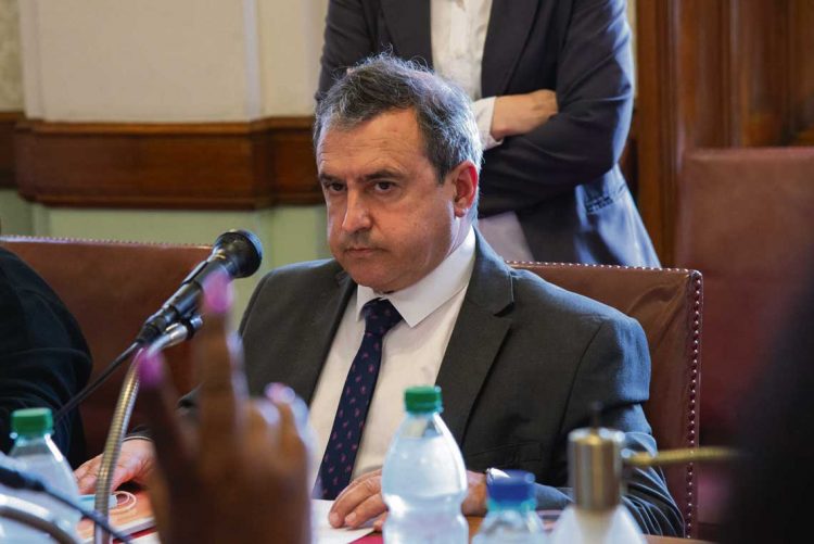 Lozano: “Al que hay que desarmar es al delincuente y no al honesto”