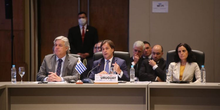 Lacalle ante el Mercosur: “Venimos con una actitud positiva y constructiva”
