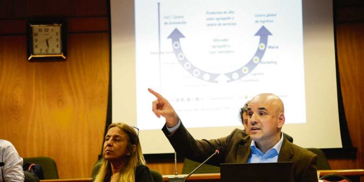 “La economía del conocimiento es clave para consolidar la transformación productiva del país”