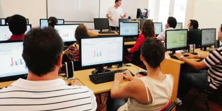 Jóvenes de contextos críticos podrán capacitarse para ingresar al mercado de trabajo