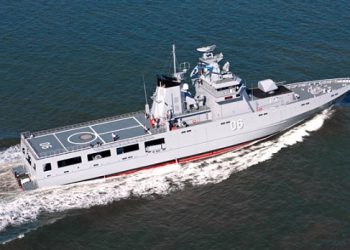 Controvertida compra de patrulleros oceánicos dilata renovación de flota de la Armada