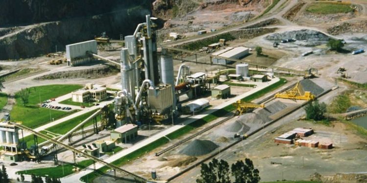 “Para las plantas de cemento de Ancap hoy se encara formar una sociedad y hay interesados”