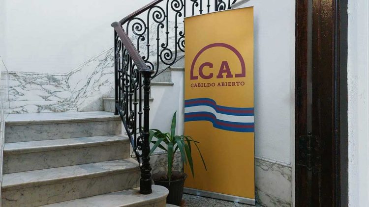 Cabildo Abierto abre las puertas de su sede para recibir a ciudadanos con problemas de endeudamiento
