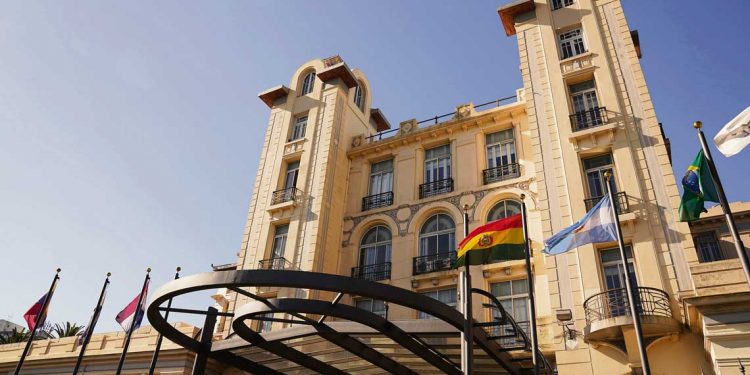 Gobierno plantea negociación de TLC con China en el seno del Mercosur