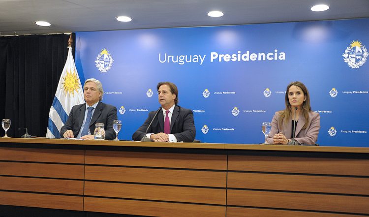 Uruguay comienza las negociaciones formales para un TLC con China