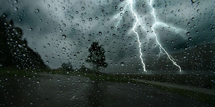 Breve veranillo termina con tormentas fuertes y lluvias intensas