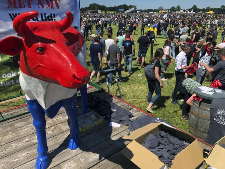 Élites globales se siguen pavoneando con la “sostenibilidad” en medio de crisis alimentaria