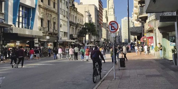 Expertos defendieron proyecto de reestructura de deudas y surgen nuevas iniciativas