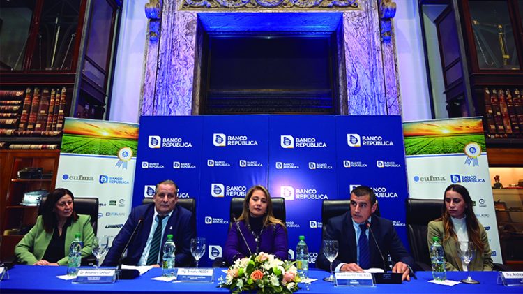 Convenio entre Cufma y el BROU facilitan la compra de maquinaria e insumos agropecuarios