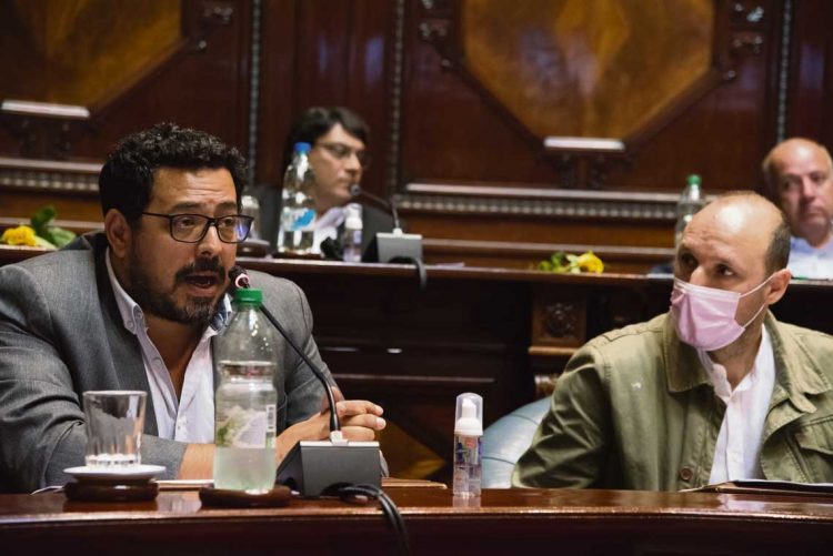 Senador del FA afirma que la Rendición busca “corregir parte del brutal recorte” del Presupuesto