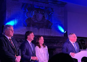 Presidente Lacalle asistió a las celebraciones por la Independencia en Buenos Aires