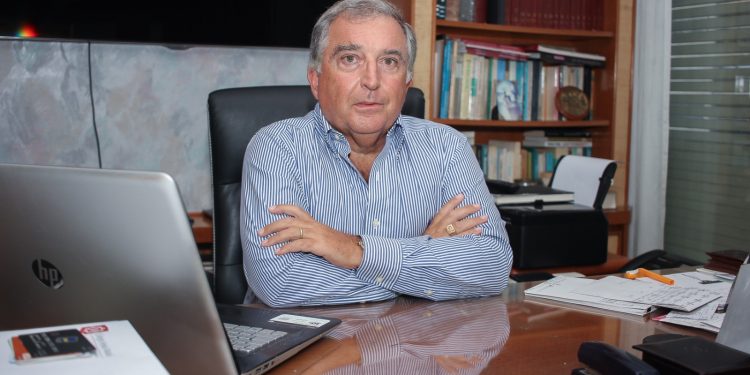 “La guerra en Ucrania va a apresurar la conformación de dos grandes bloques encabezados por China y EE.UU.”