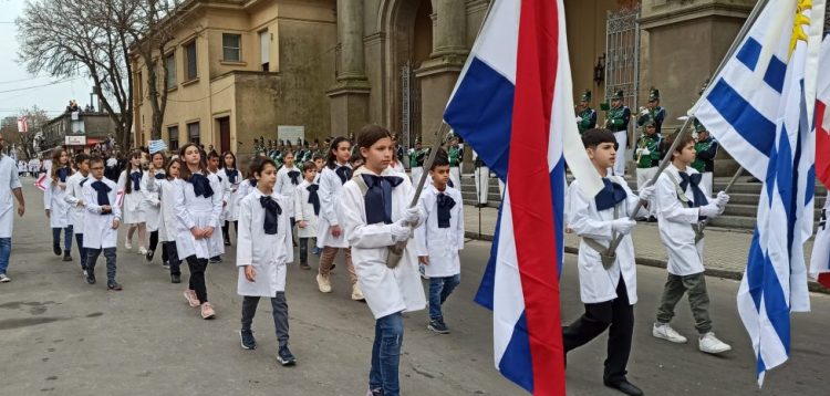 Florida celebró 197 años de la Independencia Nacional en la Piedra Alta