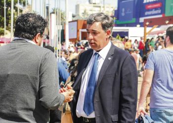 Presidente de ARU llamó a “trabajadores, empresarios y políticos” a “trabajar hombro con hombro”