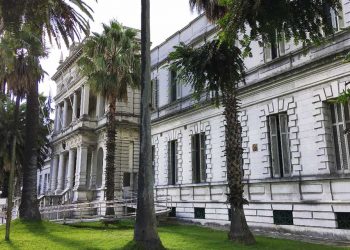 Rivera: Reclamos por falta de cobertura del Hospital Militar en el interior