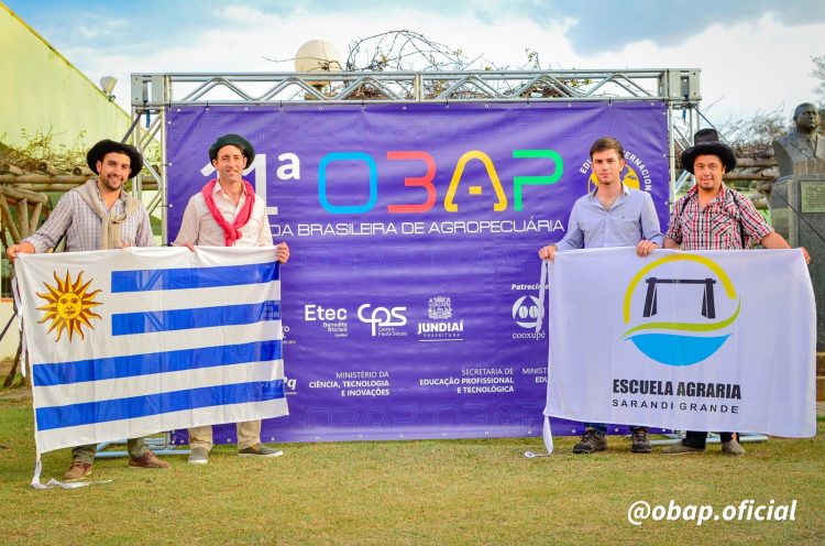Jóvenes de Escuela Agraria son premiados en Brasil