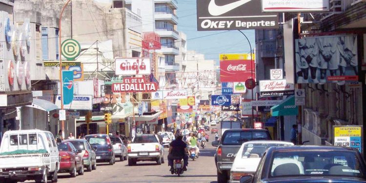 Comercios de frontera: Entre la migración y el desempleo