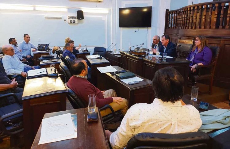 Cabildo Abierto propone establecer la coalición en todos los departamentos