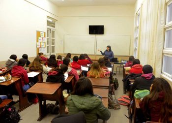 ¿Por qué cuesta tanto implementar cambios en el sistema educativo uruguayo?
