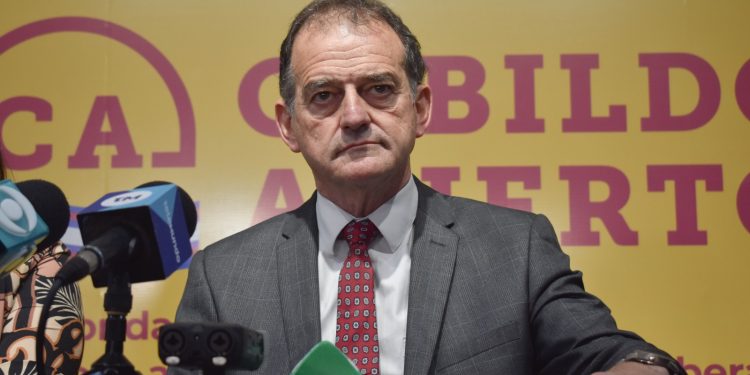 Cabildo Abierto convoca a todos los partidos a discutir políticas de larga duración