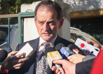 Sanguinetti y Manini se reunieron por iniciativa de diálogo multipartidario