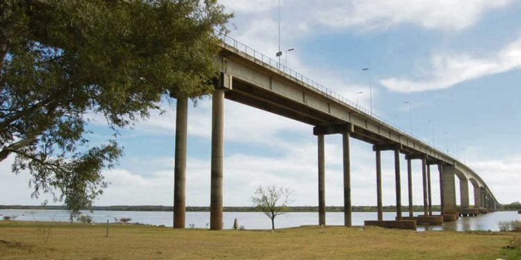 Preocupación y movilizaciones en la frontera ante la compleja situación del comercio y la industria
