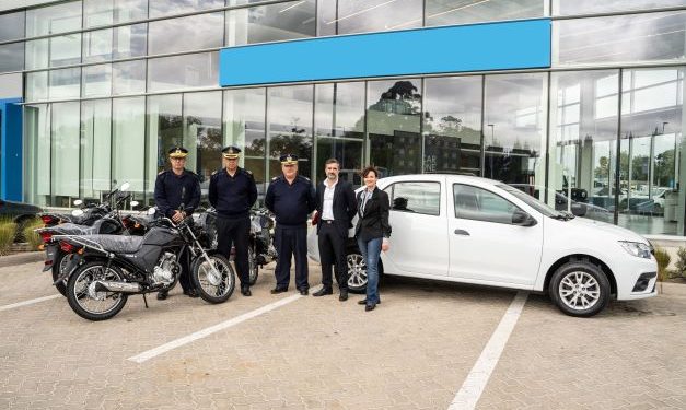 Car One Center donó vehículos y equipamiento a la Policía de Canelones