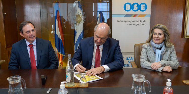 ACA firmó convenio con el Banco de Seguros del Estado