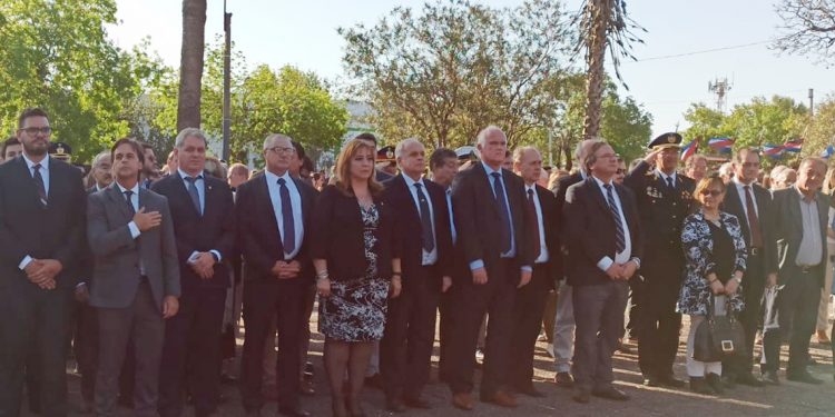 Con apelaciones a la unidad se celebraron los 197 años de la Batalla de Sarandí