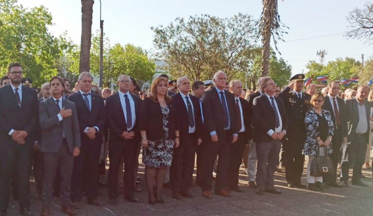 Con apelaciones a la unidad se celebraron los 197 años de la Batalla de Sarandí