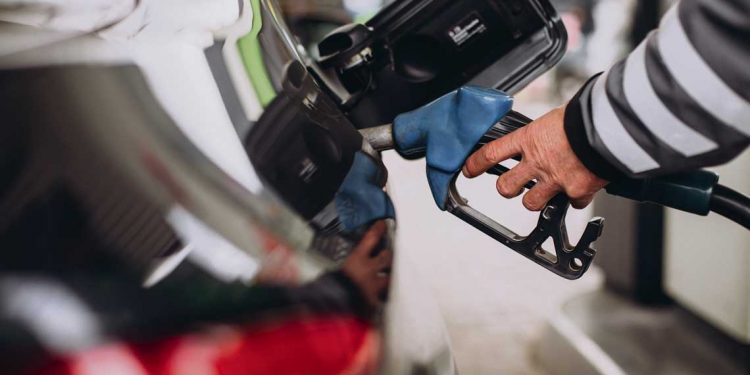 Ursea autoriza nuevas estaciones de servicio y los estacioneros ven incertidumbre por los vehículos eléctricos