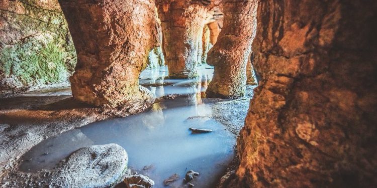 Geositios Grutas del Palacio, la expresión uruguaya en el día Internacional de la Geodiversidad