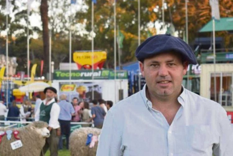 “Llevamos tres zafras sin poder colocar nuestras lanas”