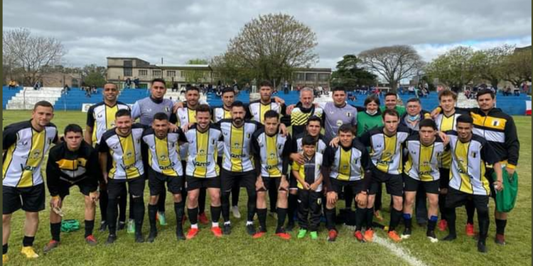 Melo Wanderers: el decano del interior que es un semillero de futbolistas uruguayos