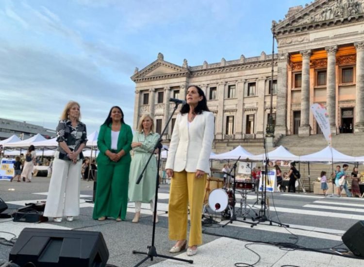 Ministra Arbeleche: En un año se crearon 8.600 micros, pequeñas y medianas empresas, y 36.000 puestos de trabajo