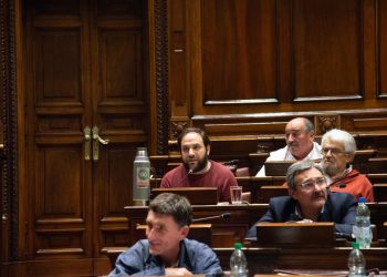 Frente Amplio propondrá que un 5% de las ganancias de los casinos online sea para el programa de salud mental