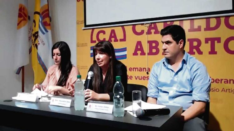 Especialistas coinciden en la urgencia de aprobar ley de cuidados paliativos
