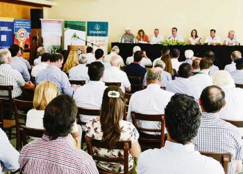 Las cooperativas son “un capital social, cultura, identidad, innovación y conocimiento”, dijo el presidente de CAF