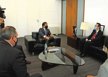 Comisión de Diputados aprueba acuerdo marco con China y se busca ratificar acuerdo similar con Estados Unidos