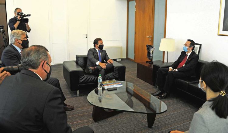 Comisión de Diputados aprueba acuerdo marco con China y se busca ratificar acuerdo similar con Estados Unidos