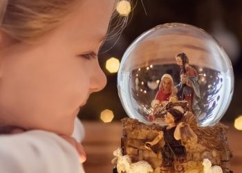 Navidad: a contramano de los valores hegemónicos