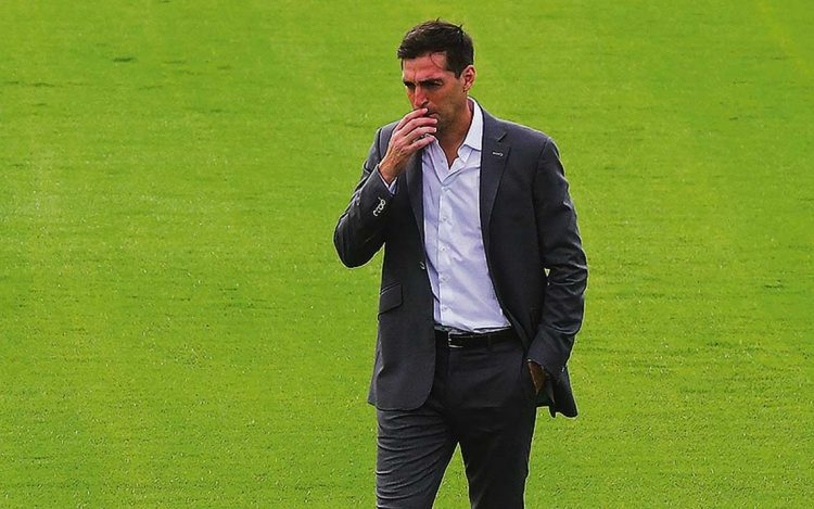 Polémica celeste… el profe Ortega, los penales y la continuidad de Alonso