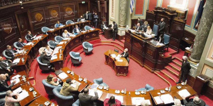 Senado solicita al Poder Ejecutivo la indemnización moral, social y económica a víctimas de la guerrilla