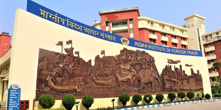 Sanciones en área dólar facilitan internacionalización de la rupia