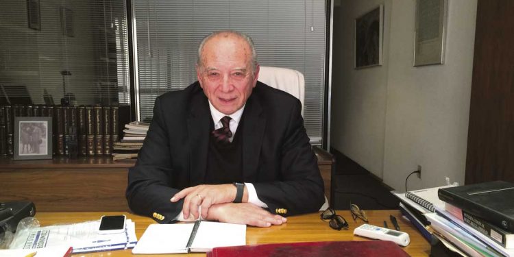 “El carry trade y la decisión del BCU de no comprar dólares a lo largo de 2022 hicieron caer su valor 12% en todo el año”