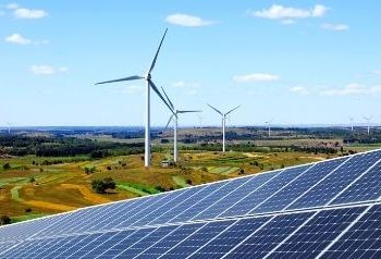 El desafío de las energías renovables es generar empleo para los residentes locales