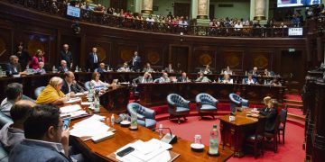 Frente Amplio expresa interés en “juntar fuerzas” con Cabildo Abierto