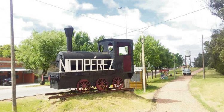 Vecinos de ocho pueblos de Florida firman para tener su municipio
