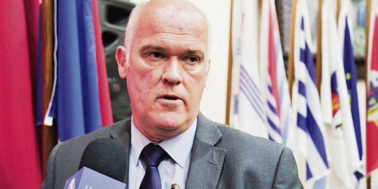 “La obra vial genera actividad económica en todo el país y empleos donde a veces no es tan sencillo”