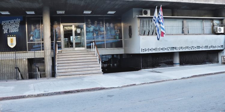 Los dos modelos que se debaten en la elección de la AUF